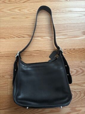Black Coach 9966 Vintage Legacy Zip Shoulder Bag